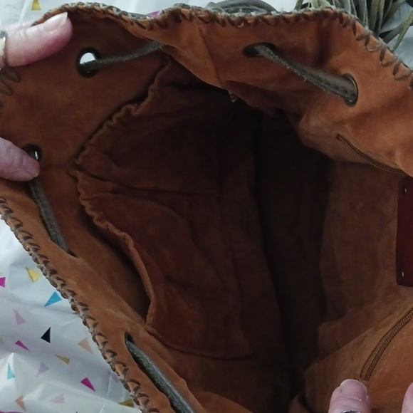 Patricia Nash Drawstring Crossbody Bucket Bag - Picture 8 of 11